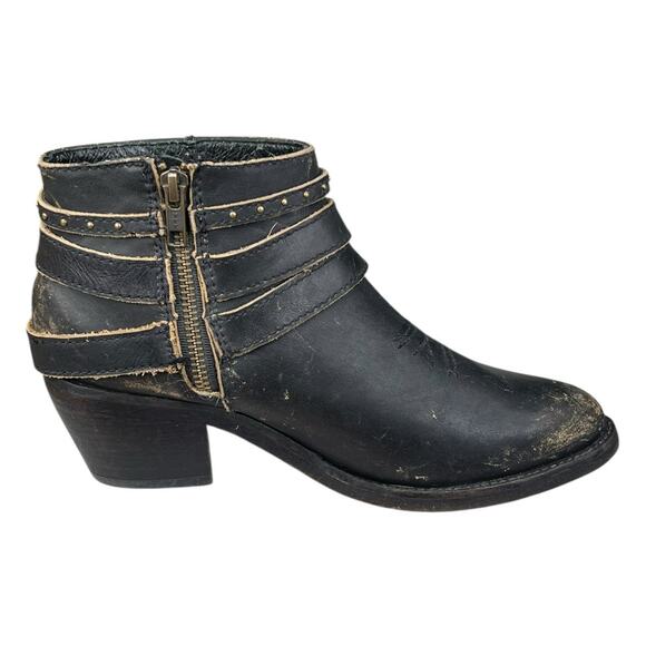 Corral Black Leather Distressed Buckle Studded Ankle Boot Size US 8.5 - Picture 4 of 12